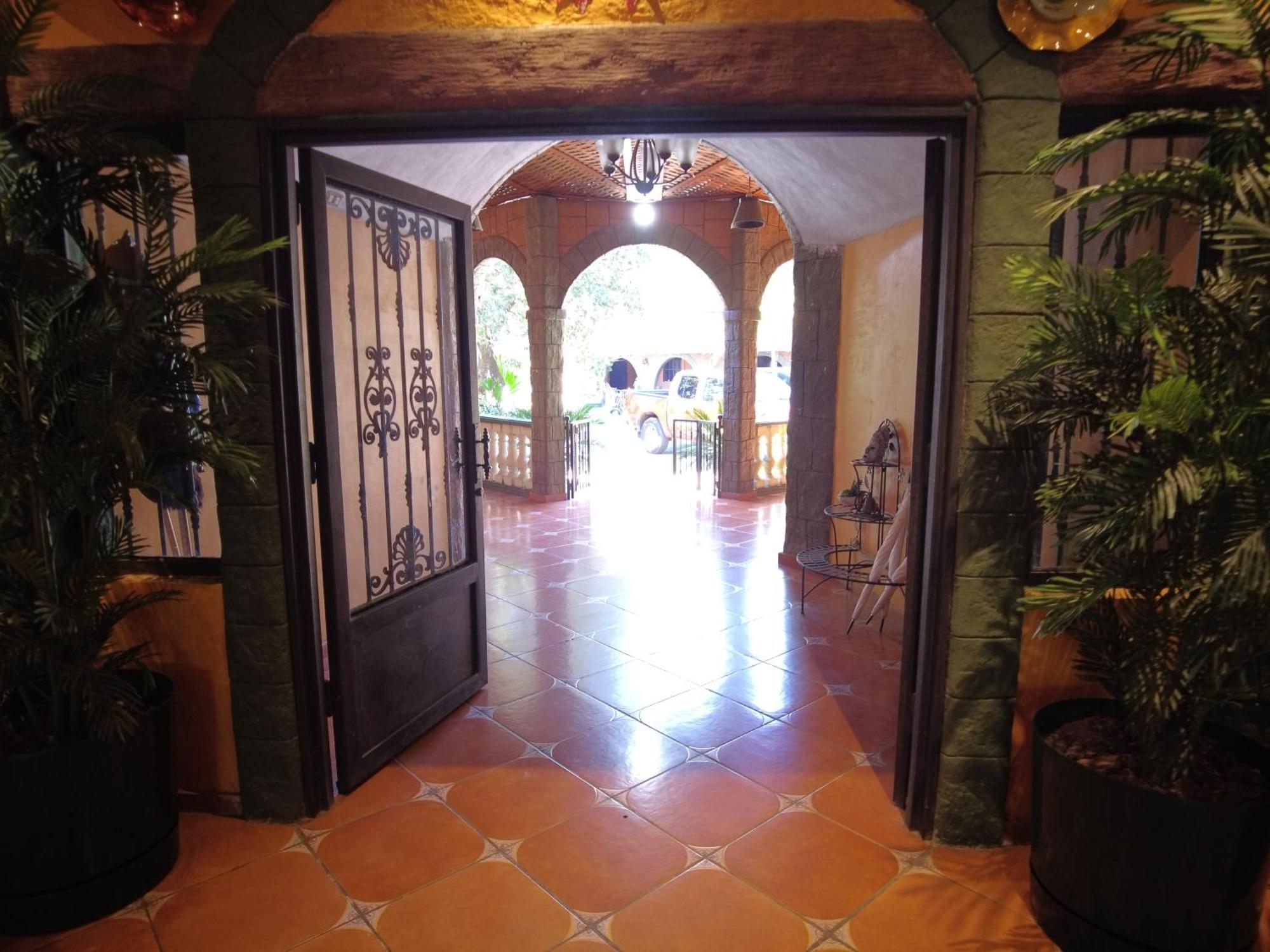 El Castillo De Piedra ซานมิเกล ภายนอก รูปภาพ